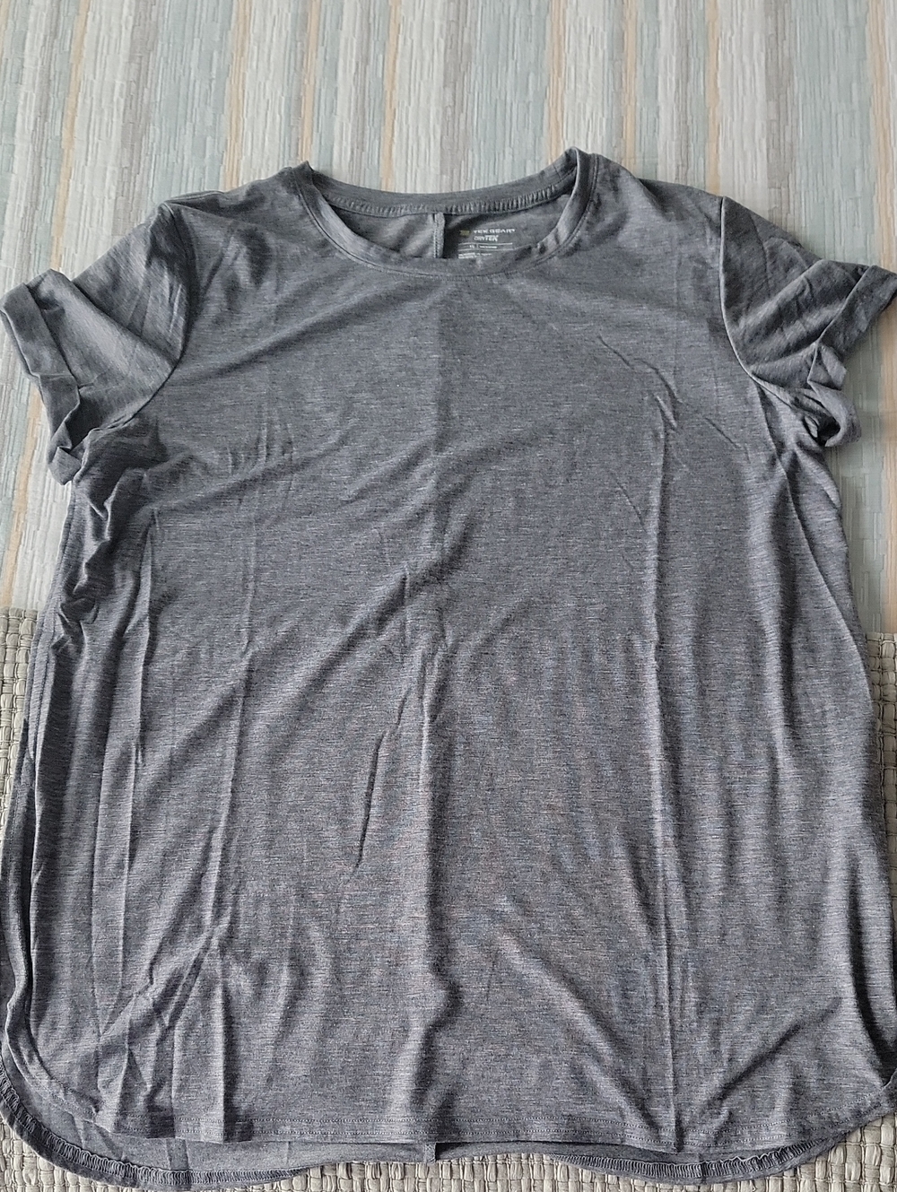 Mixed Women's Summer Tee bundle - Picture 4 of 8